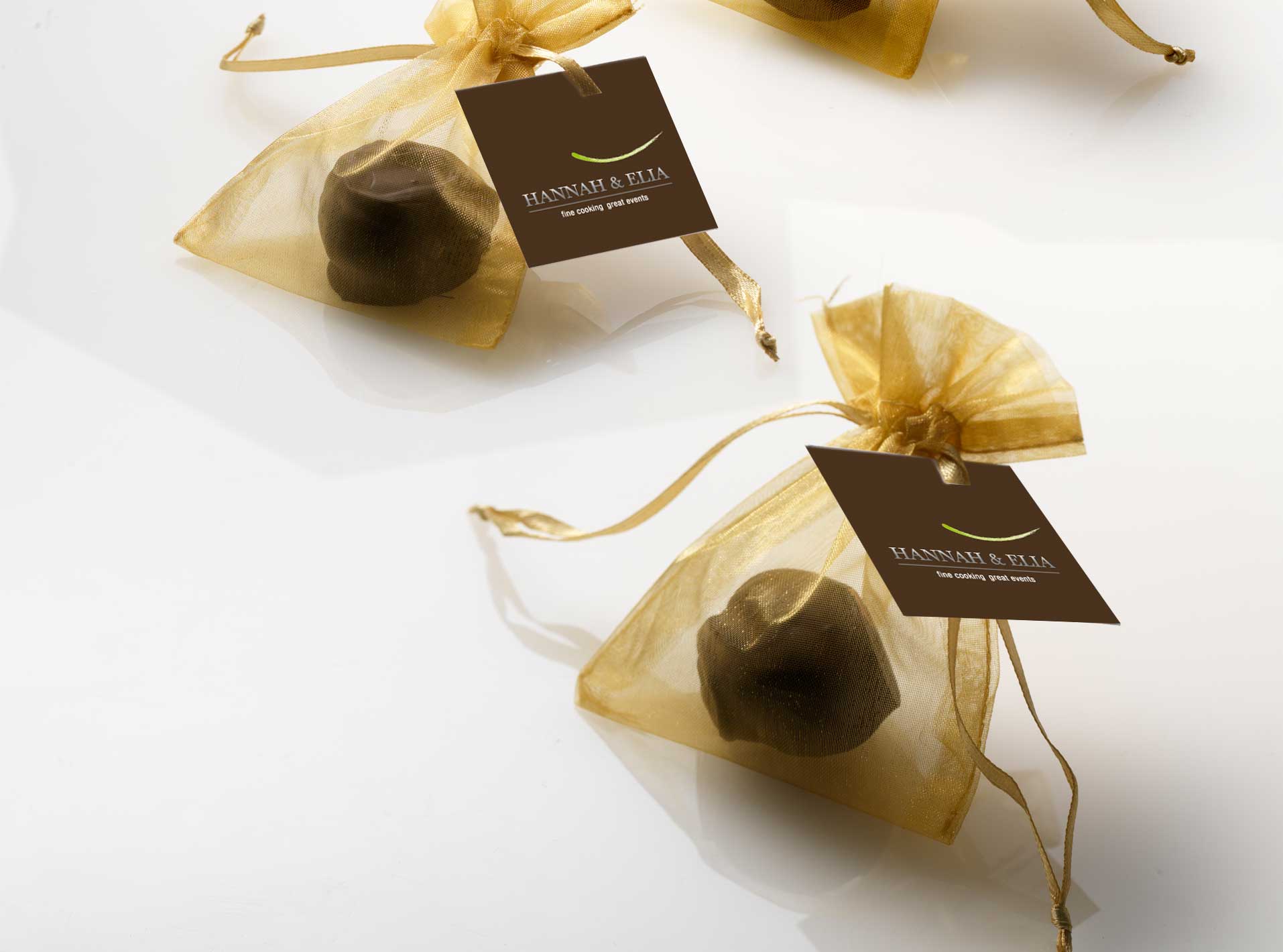 Tartufo al Calvados in sacchettini dorati